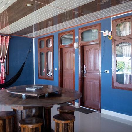 דירות Lagudri Yuni Surf House מראה חיצוני תמונה